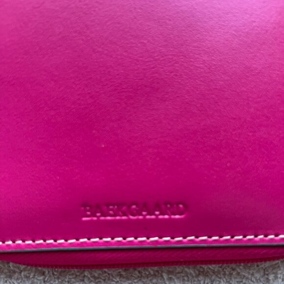 BAEKGAARD Wallet Zip around LEATHER  Clutch Hot PINK - Picture 2 of 8